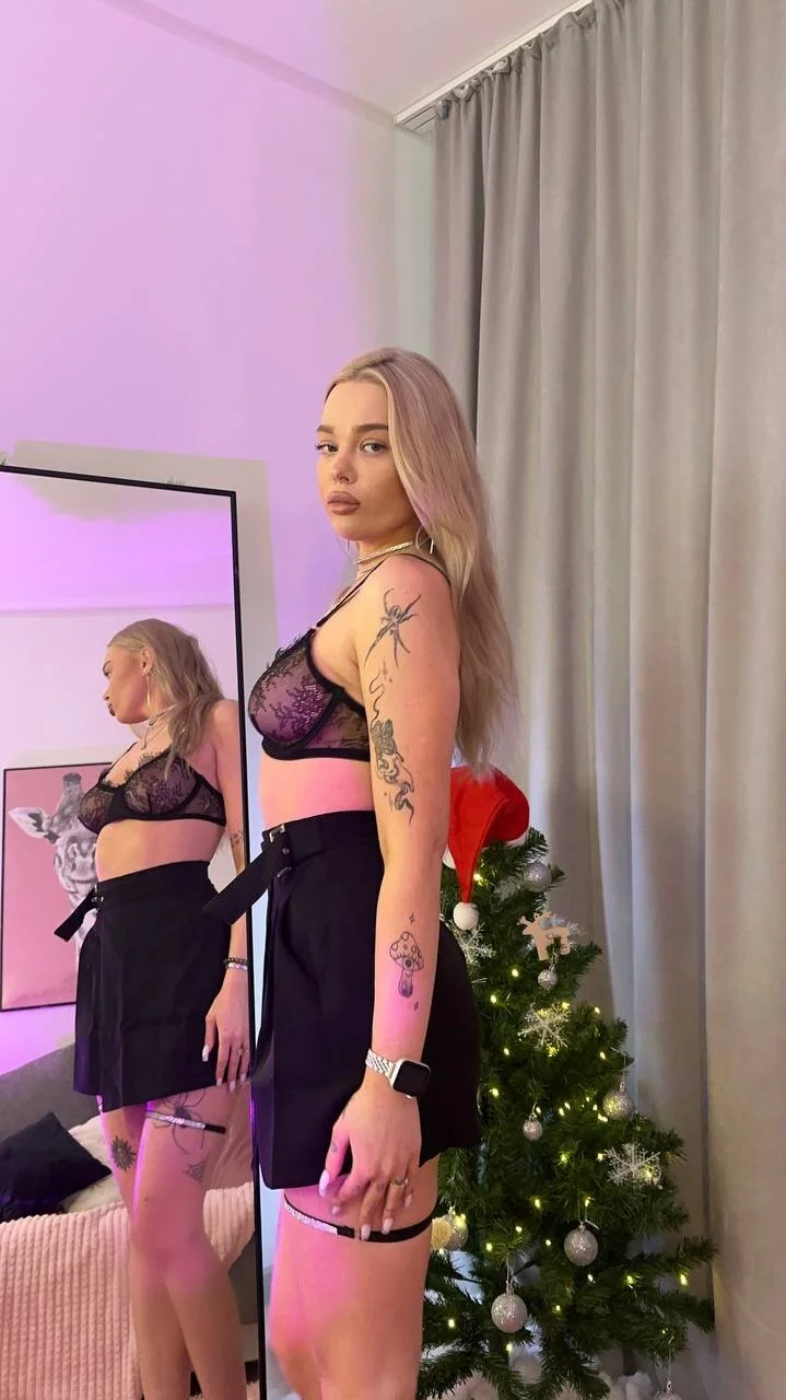XXX Porn Photo of Nude Leslie_Caronn 3