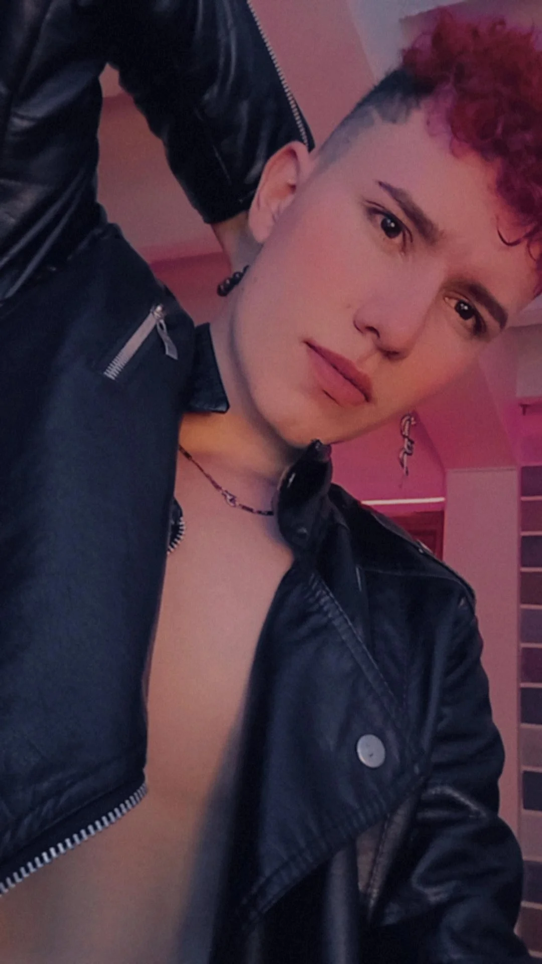 XXX Porn Photo of Nude adrian_morelly 10