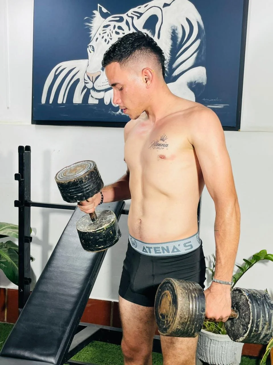 XXX Porn Photo of Nude Adammendoza34 6