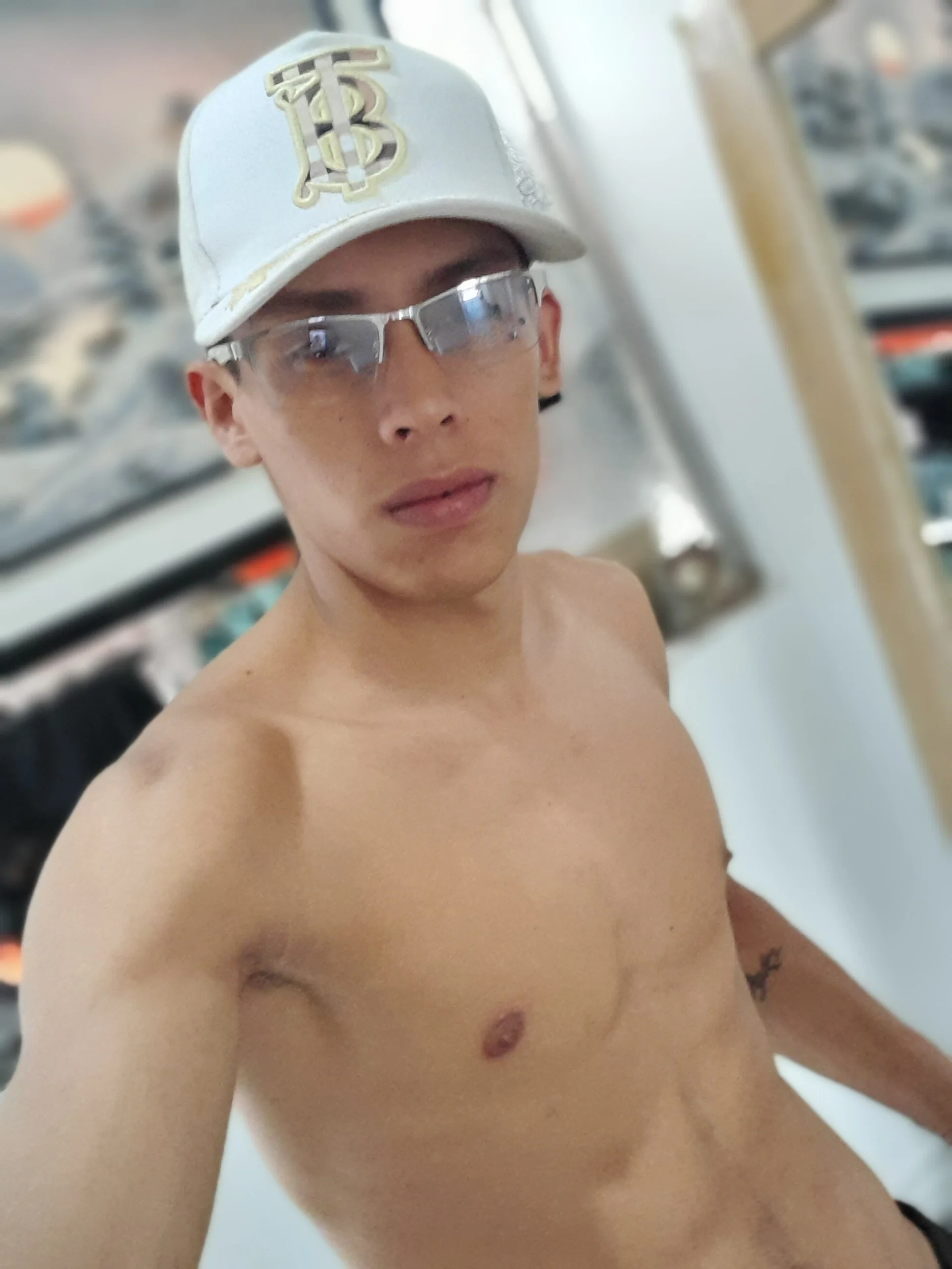 XXX Porn Photo of Nude Iruma_fat_dick777 64