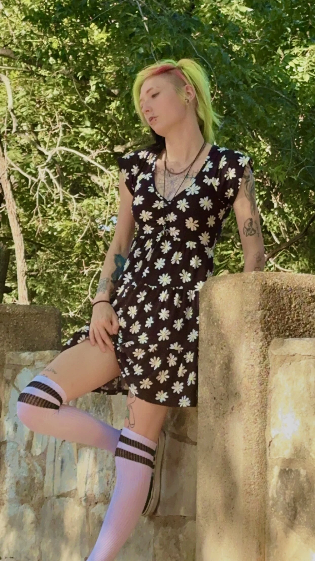 XXX Porn Photo of Nude Twisted_Alice 2