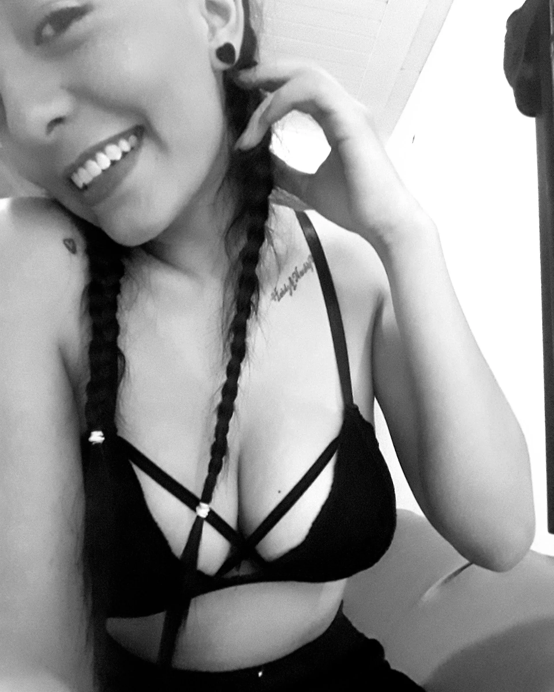 XXX Porn Photo of Nude bulma_milk 17
