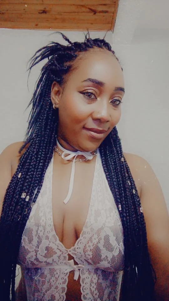 XXX Porn Photo of Nude kiara_evanss 21
