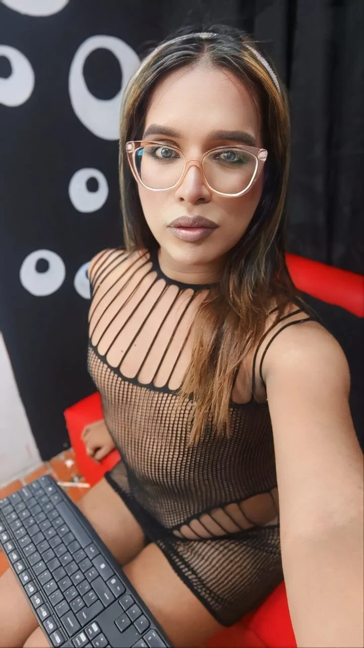 XXX Porn Photo of Nude dirtymonsterdick_22cm 3