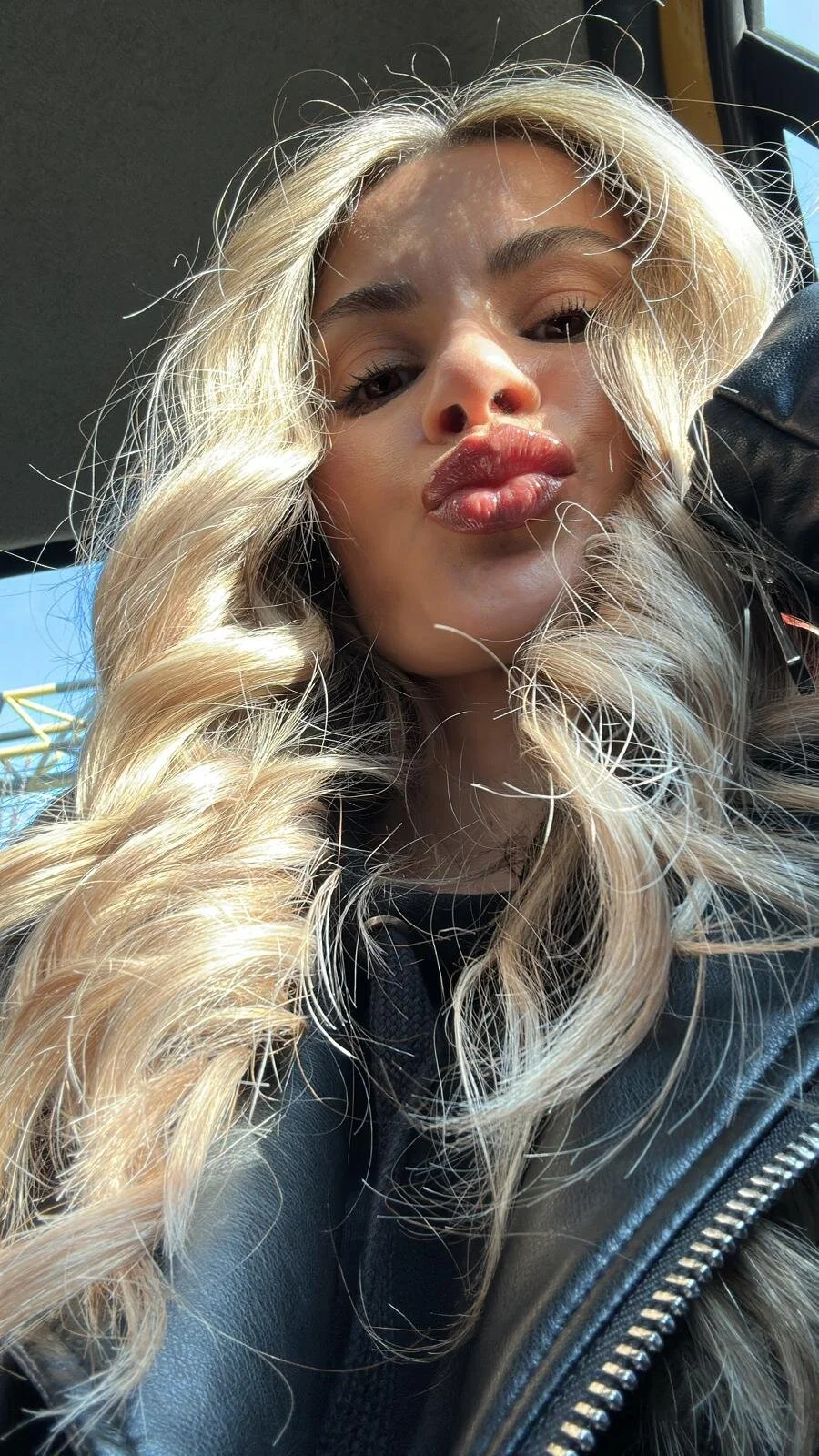 XXX Porn Photo of Nude Avril_Cyrus 48
