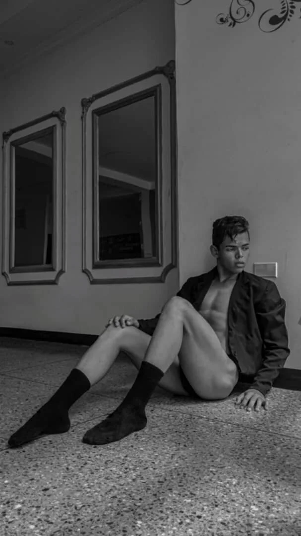 XXX Porn Photo of Nude Nijinsky_LatinBoy 18
