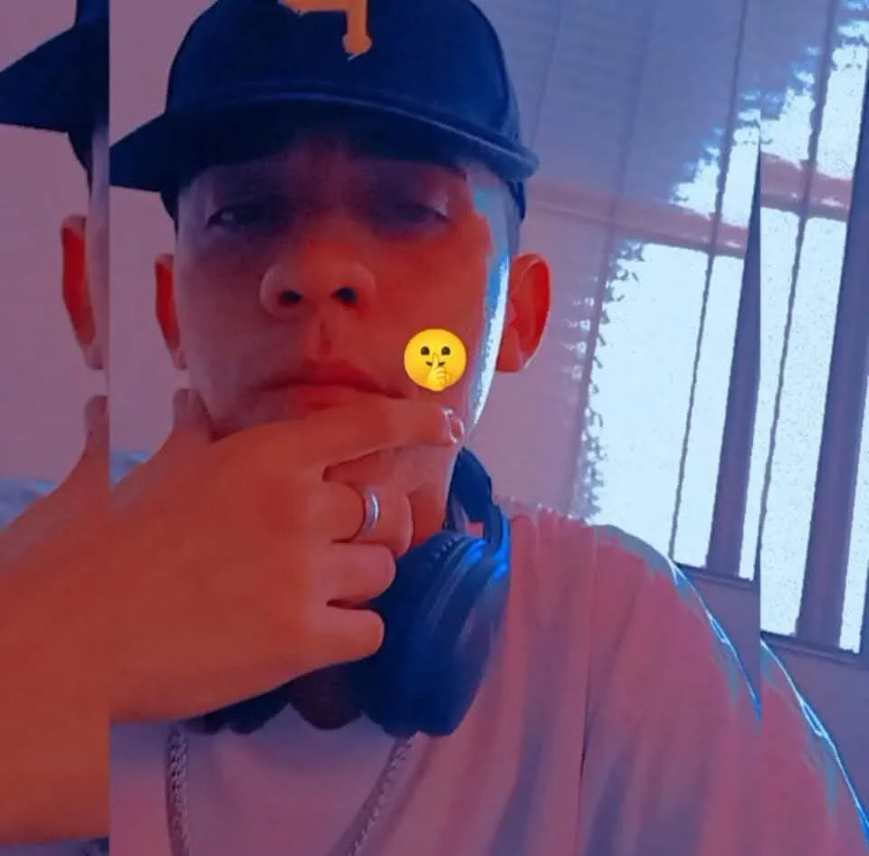 XXX Porn Photo of Nude boyvergon 4