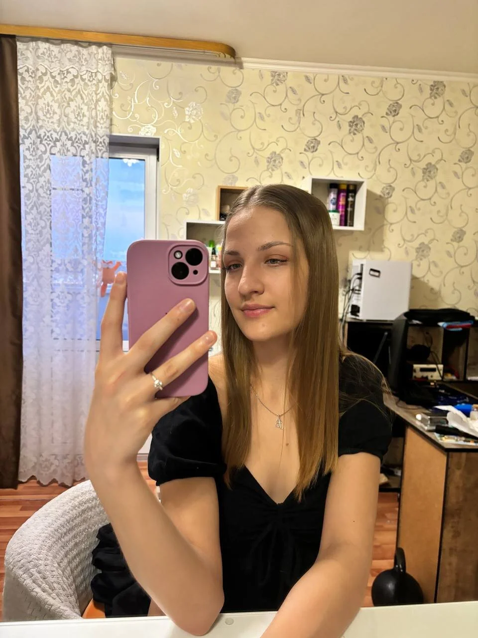 XXX Porn Photo of Nude Luna_Vibee 2