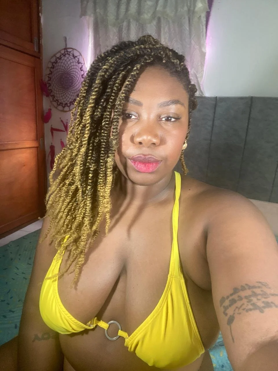 XXX Porn Photo of Nude karlaebony 3