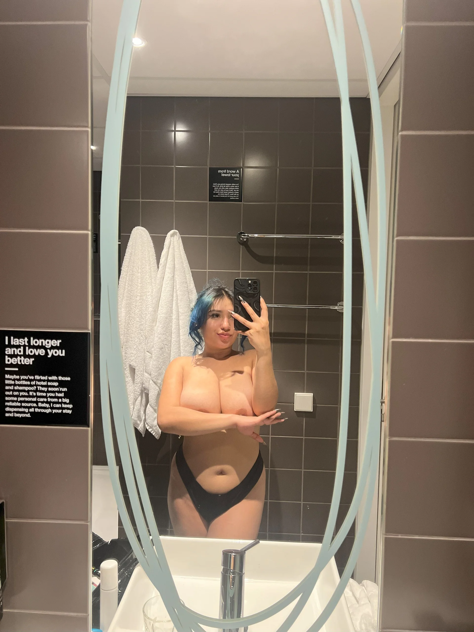XXX Porn Photo of Nude Chloee_breasts 24