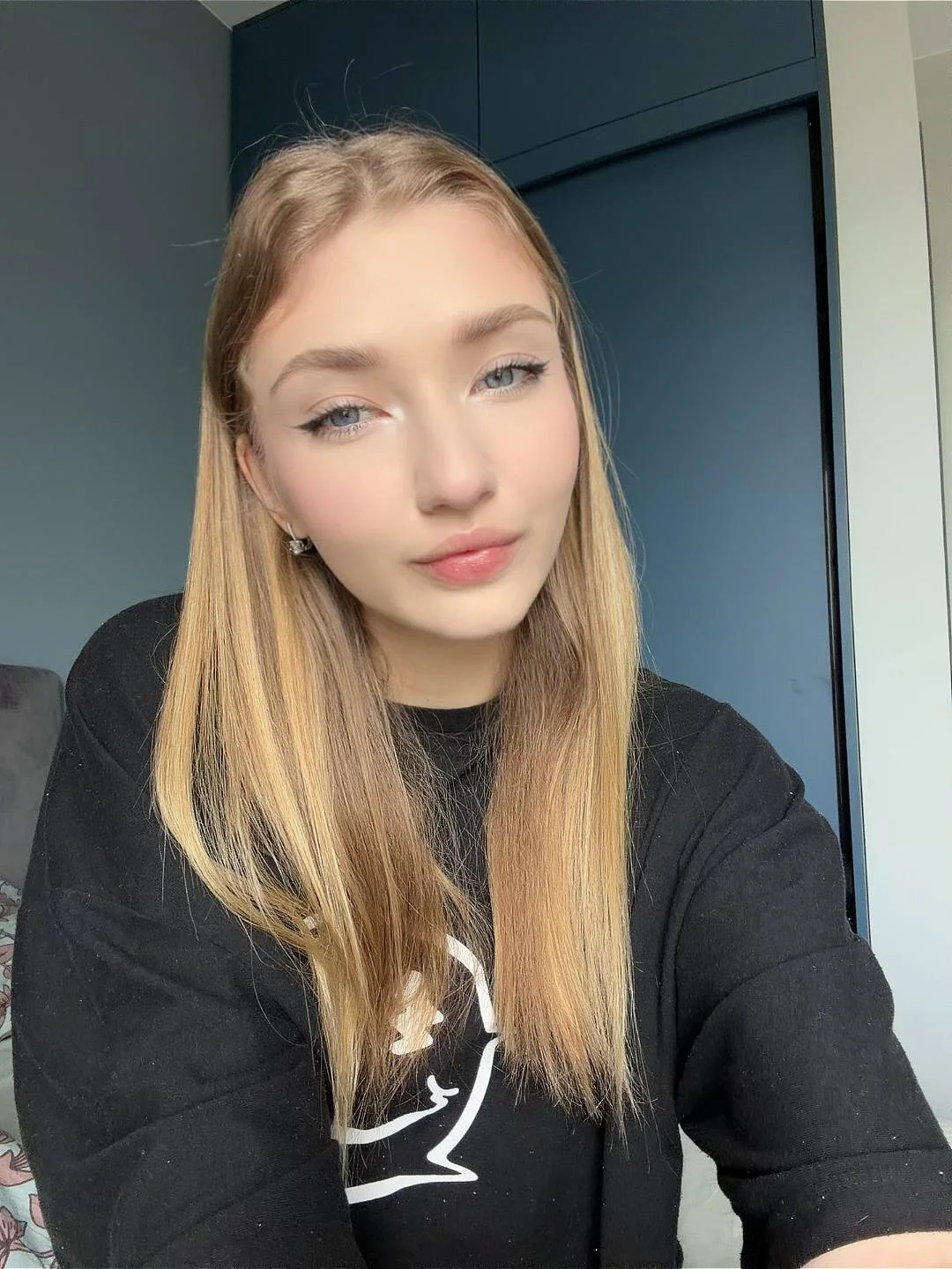 XXX Porn Photo of Nude AveryBerkson 61