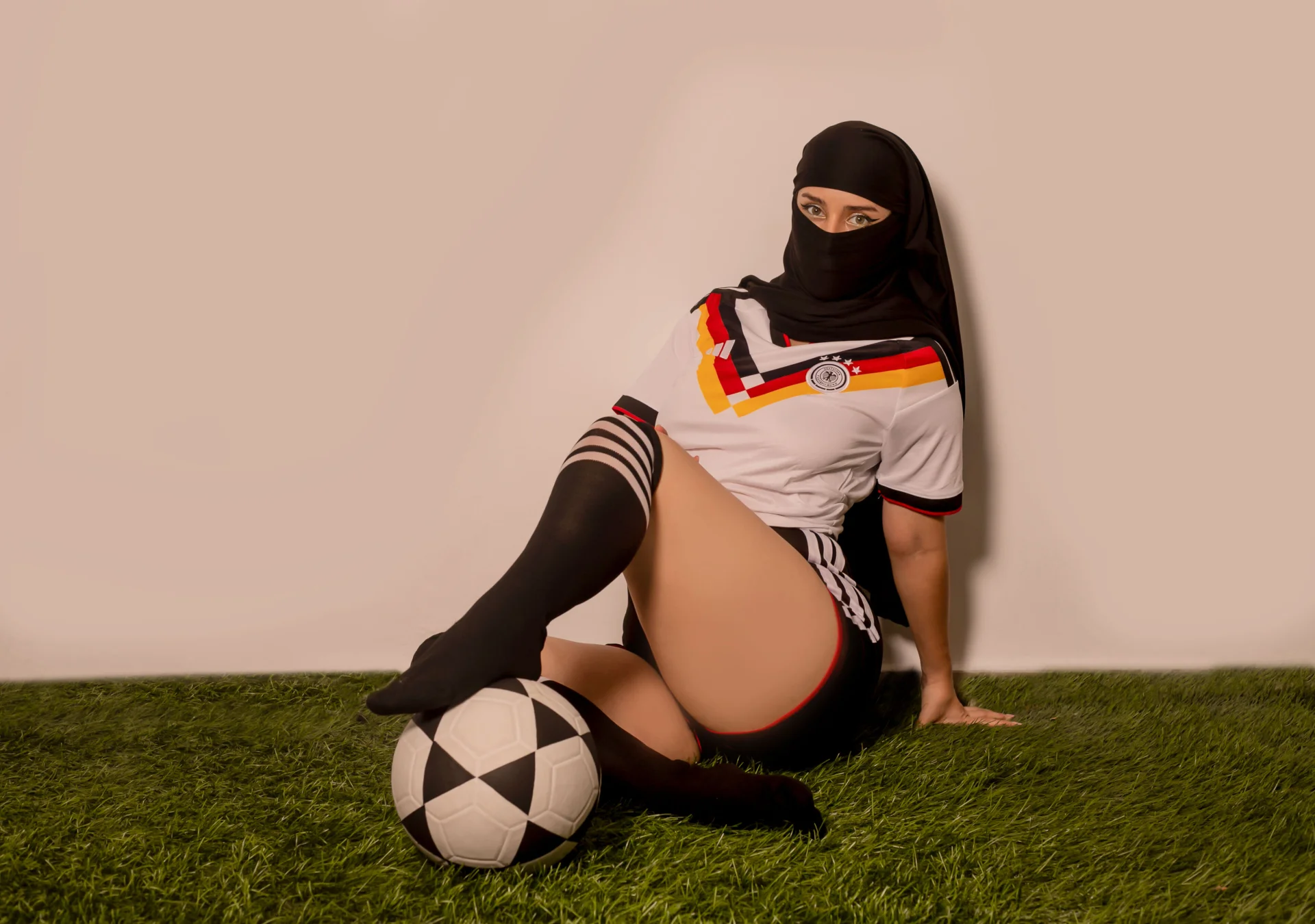 XXX Porn Photo of Nude rawiya 165
