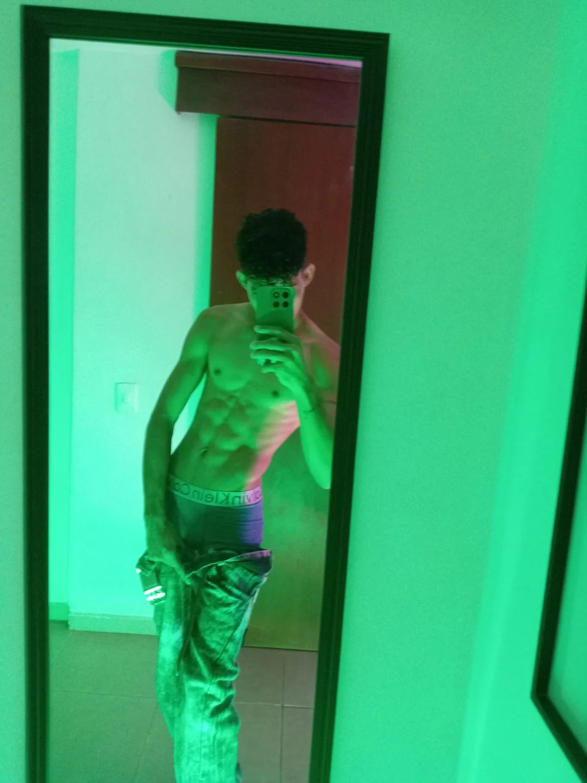 XXX Porn Photo of Nude KamiSuarez 92