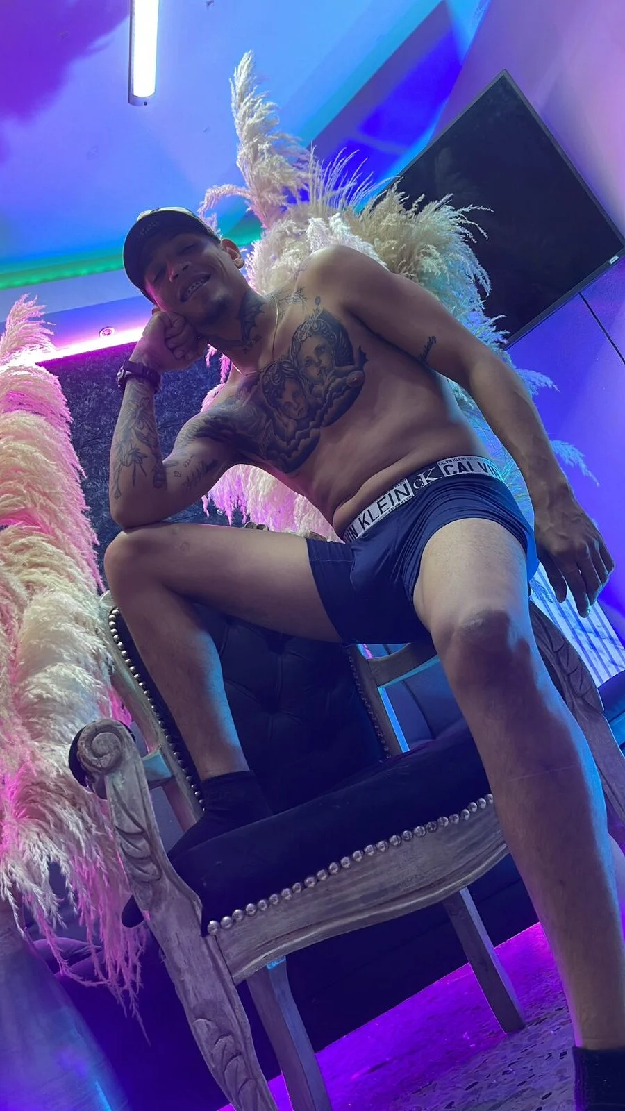 XXX Porn Photo of Nude Winsord_Bigcock 4