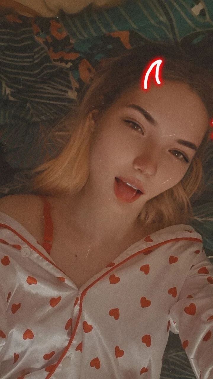 XXX Porn Photo of Nude _kikiclark__ 10
