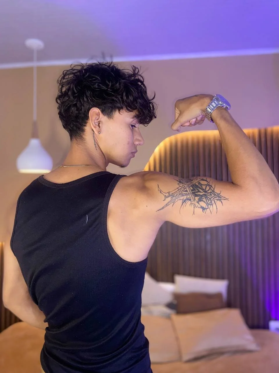 XXX Porn Photo of Nude Dominic_ghost 5