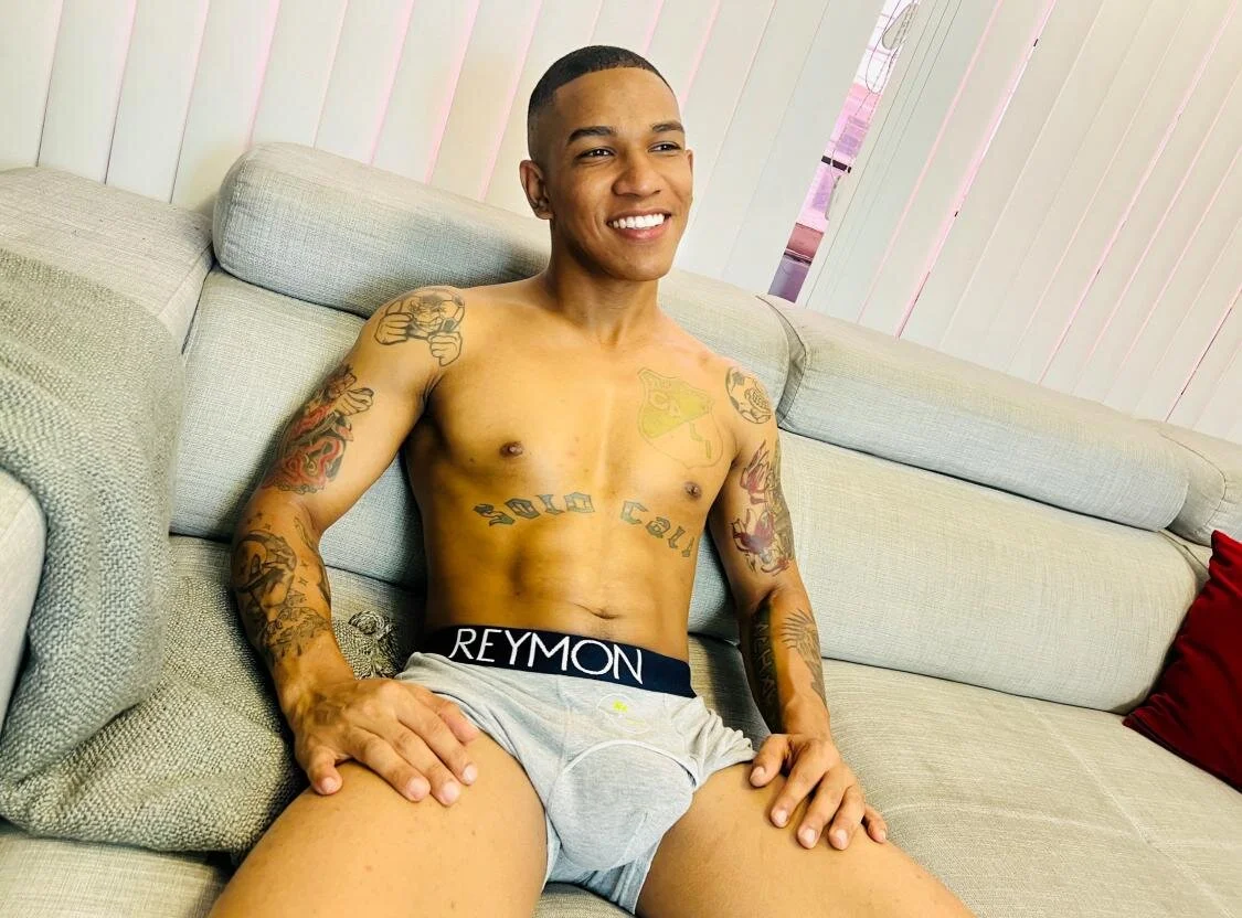 XXX Porn Photo of Nude mcmax_huge 9