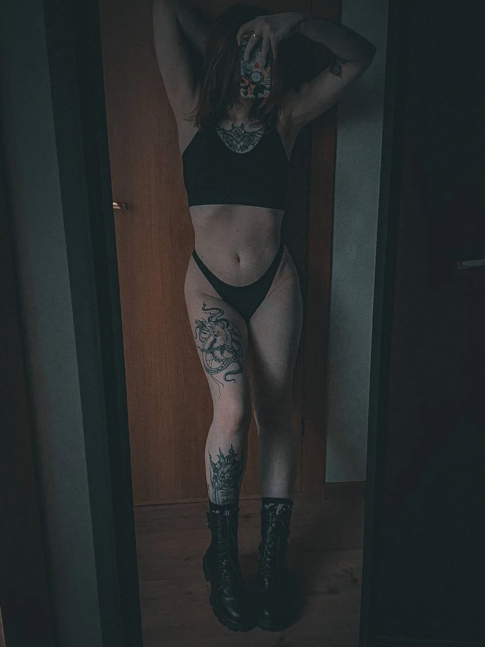 XXX Porn Photo of Nude alicepugh 1