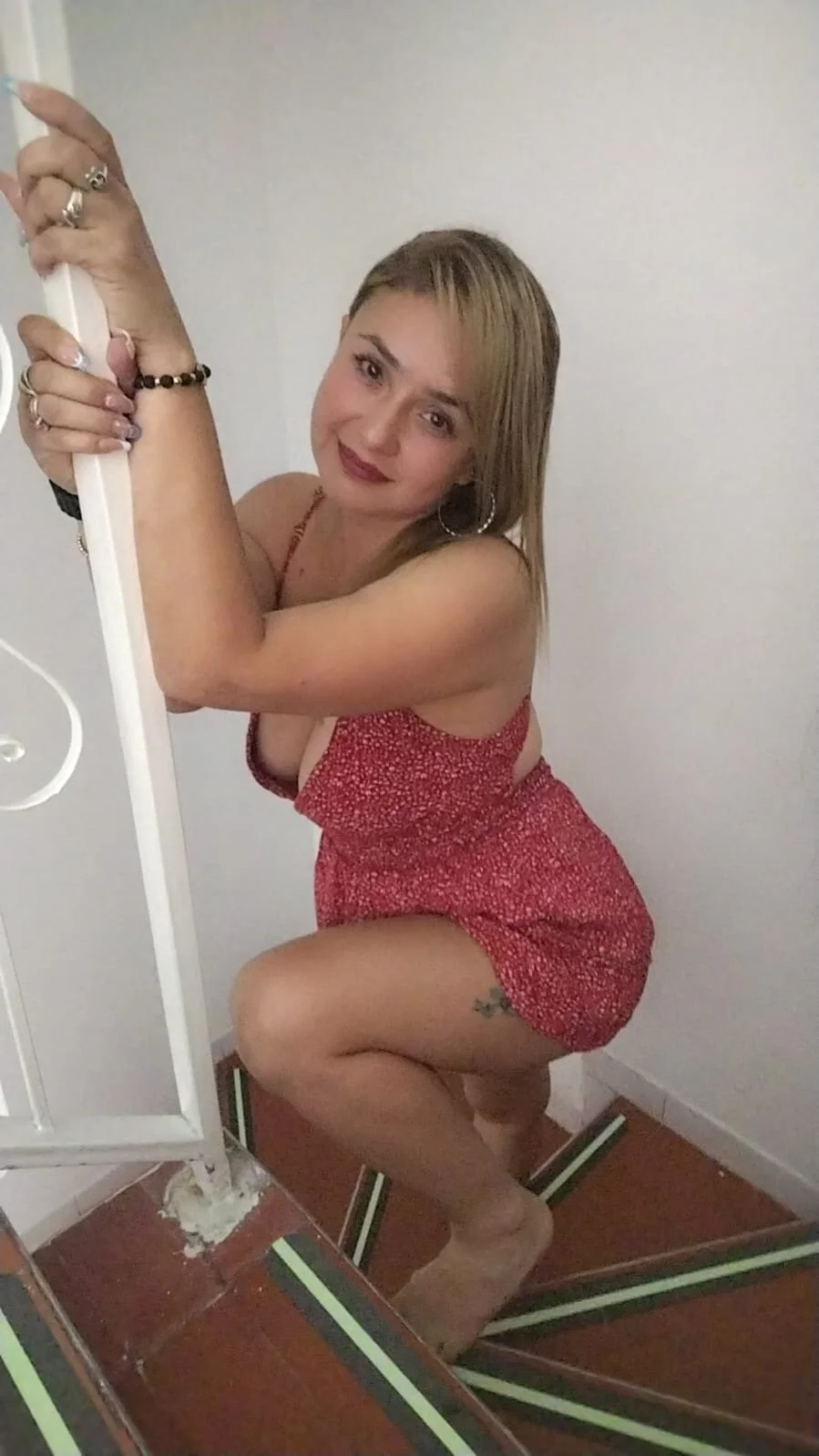 XXX Porn Photo of Nude luciamature_ 8