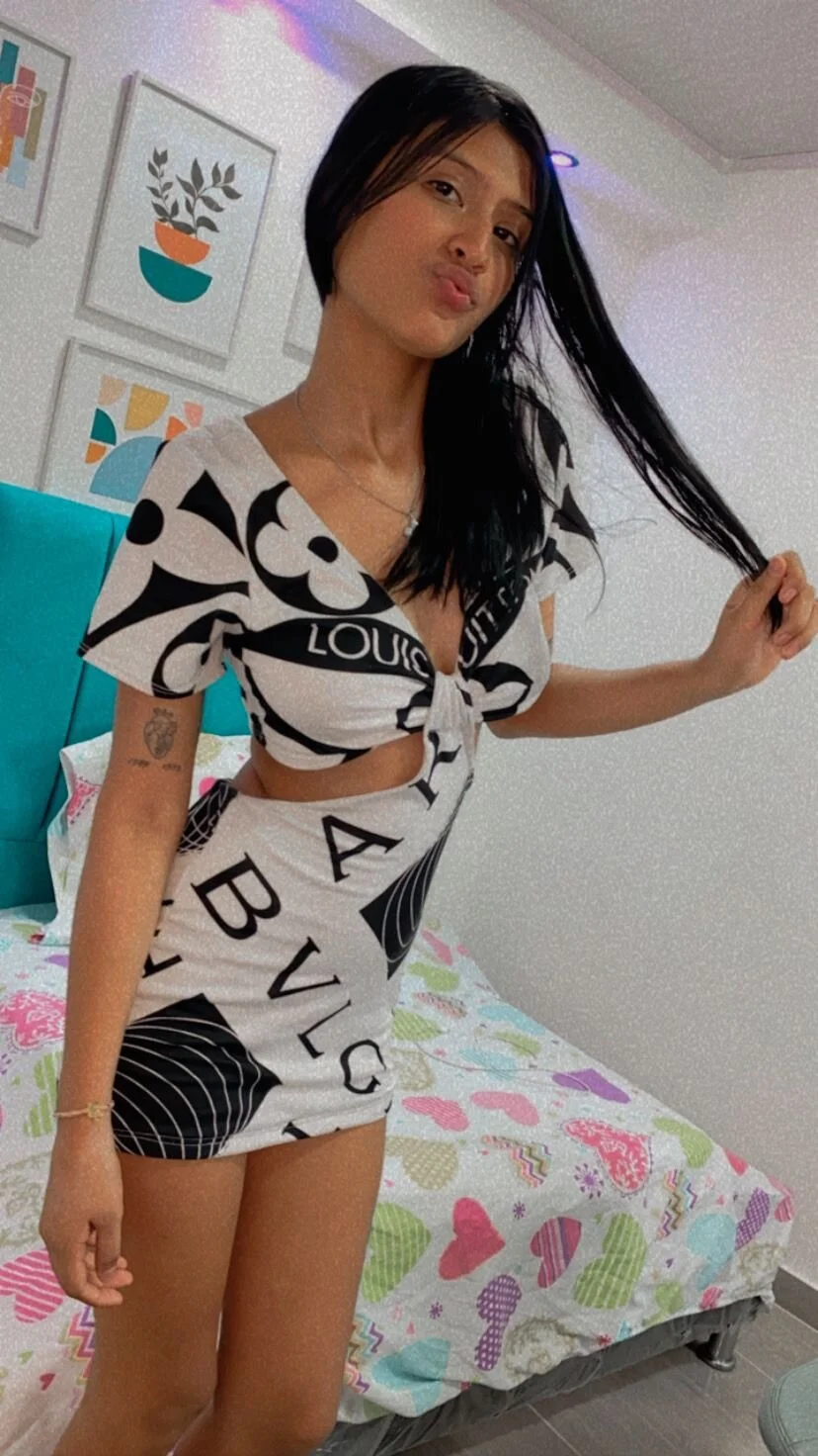 XXX Porn Photo of Nude _18_laura 4