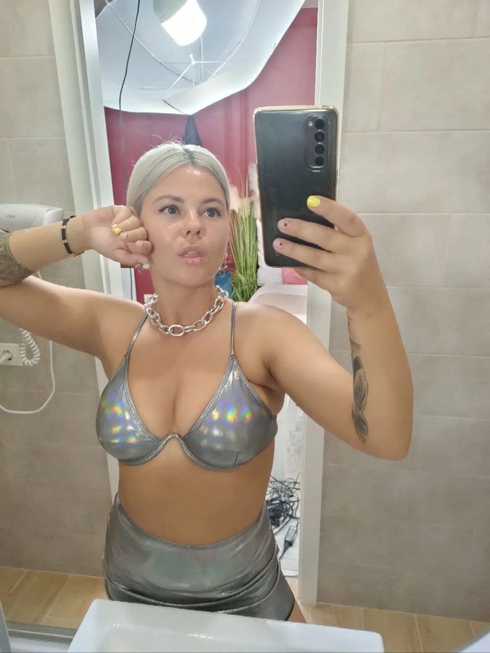 XXX Porn Photo of Nude Lady_AliBi 27