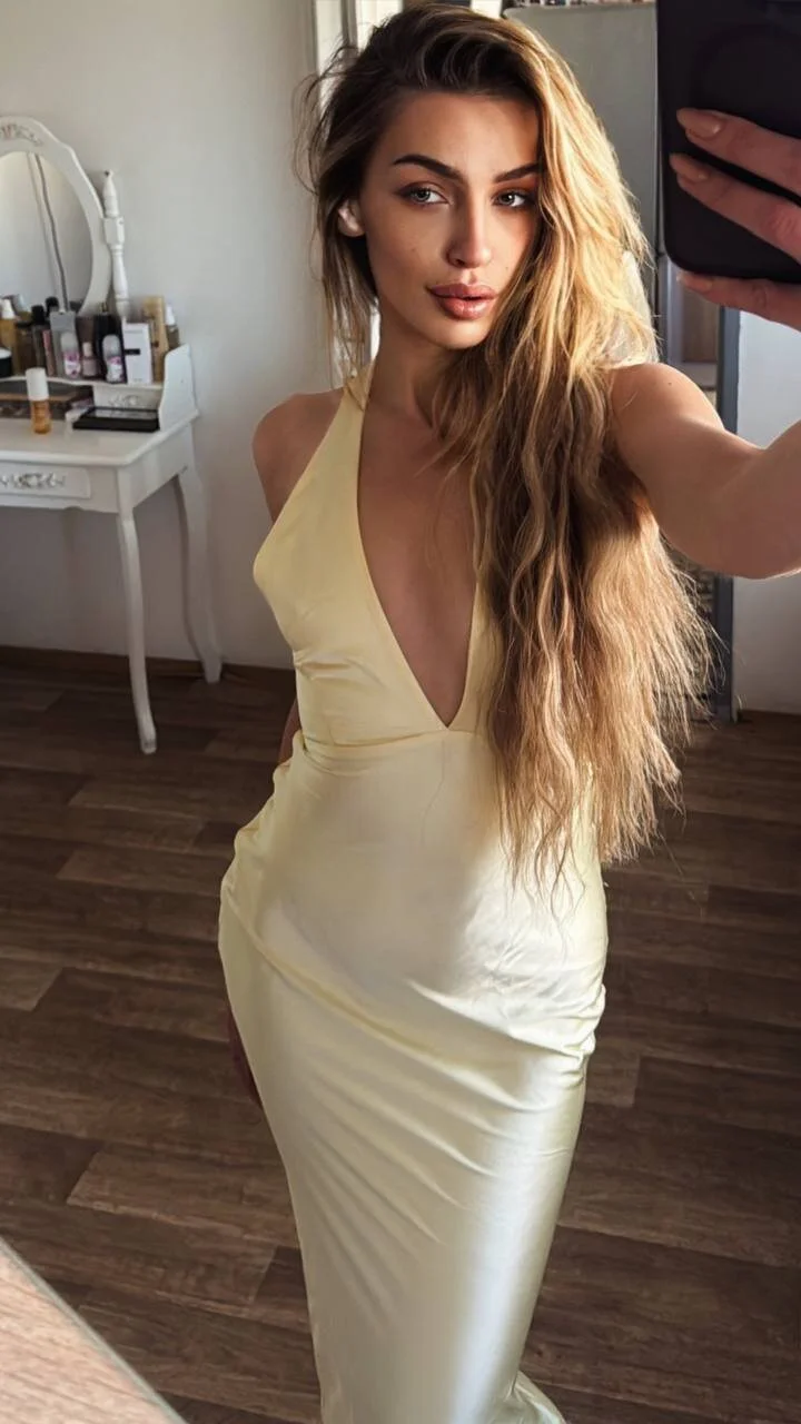 XXX Porn Photo of Nude anyaamurr 2