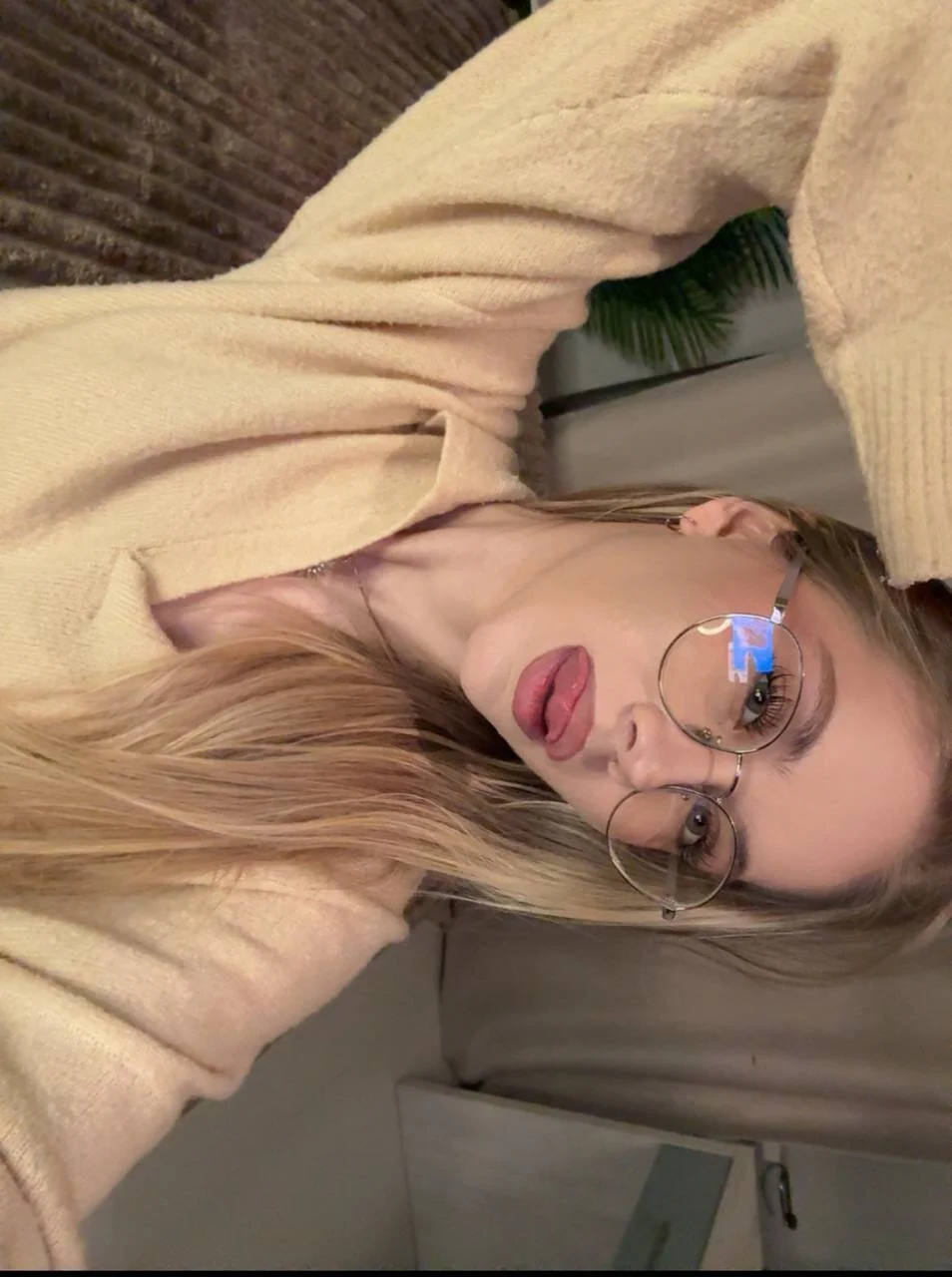 XXX Porn Photo of Nude DebraSchneider 104