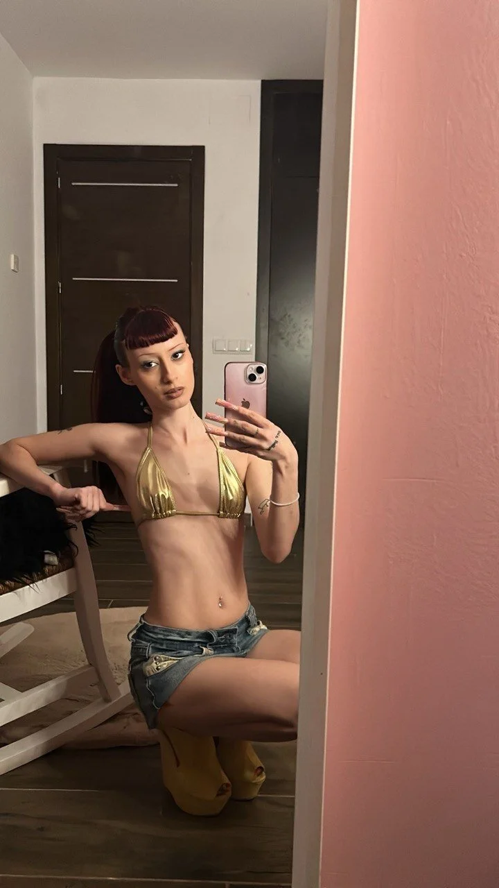 XXX Porn Photo of Nude Naughty_Novaa 1
