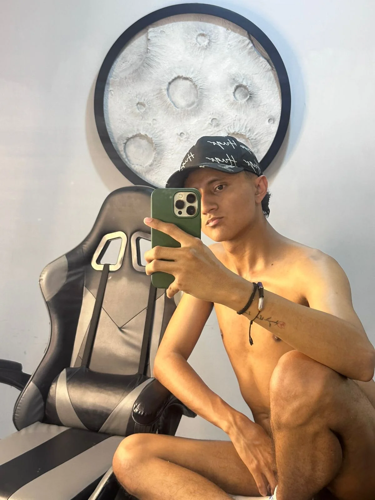 XXX Porn Photo of Nude _Leohot_ 8