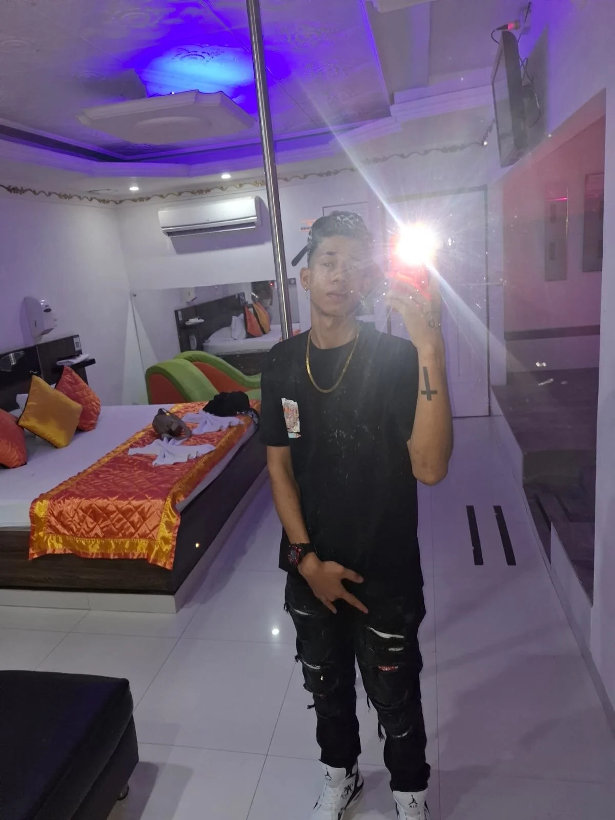XXX Porn Photo of Nude Black_khom 1