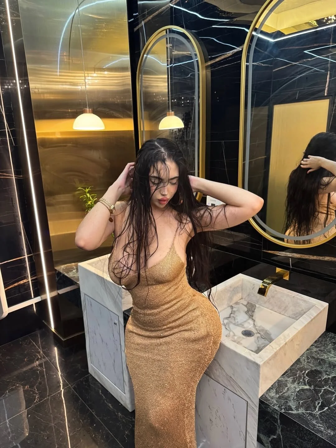 XXX Porn Photo of Nude Queen_Jyji 13