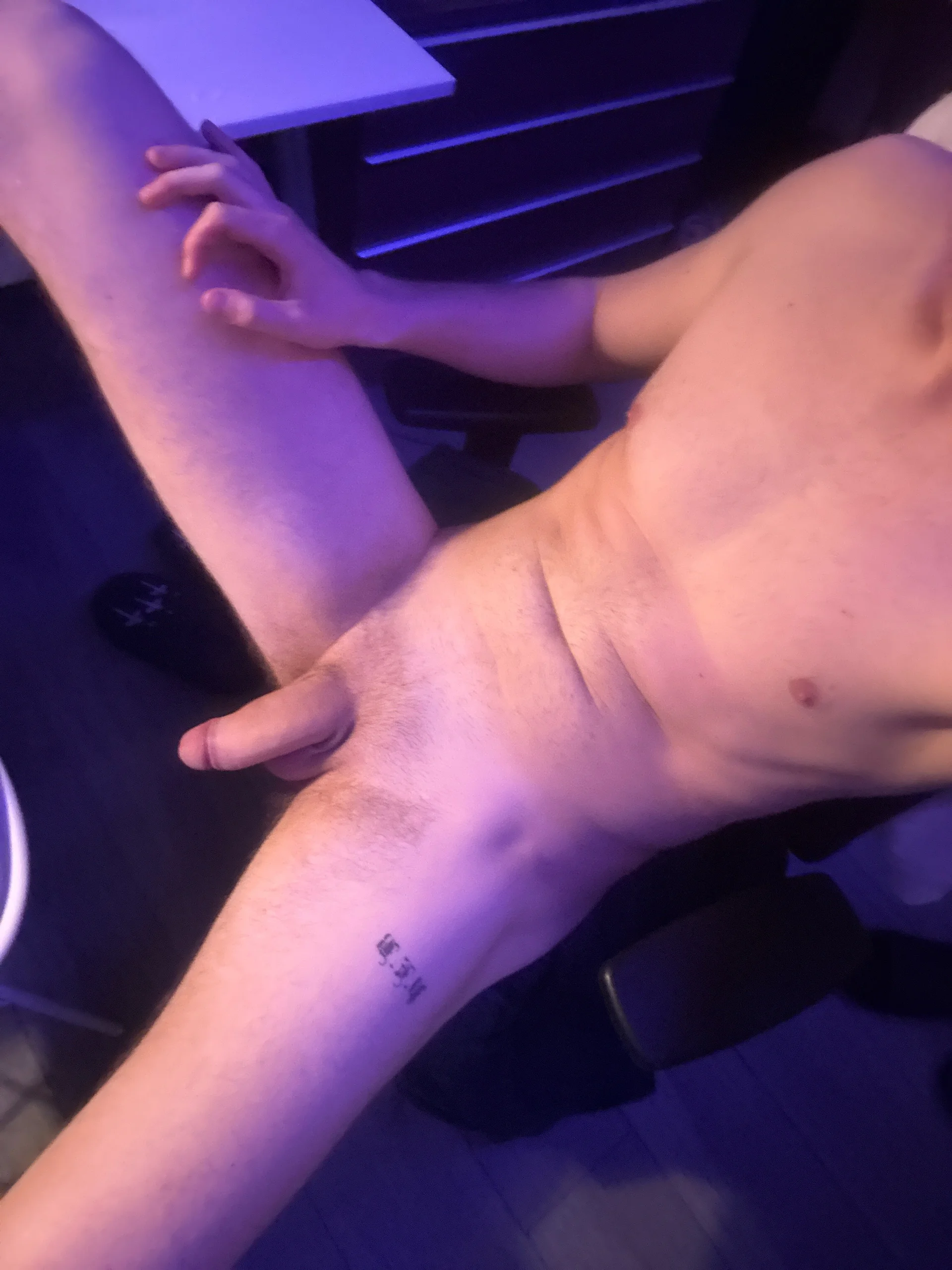XXX Porn Photo of Nude KinkyBlondeTwink 1