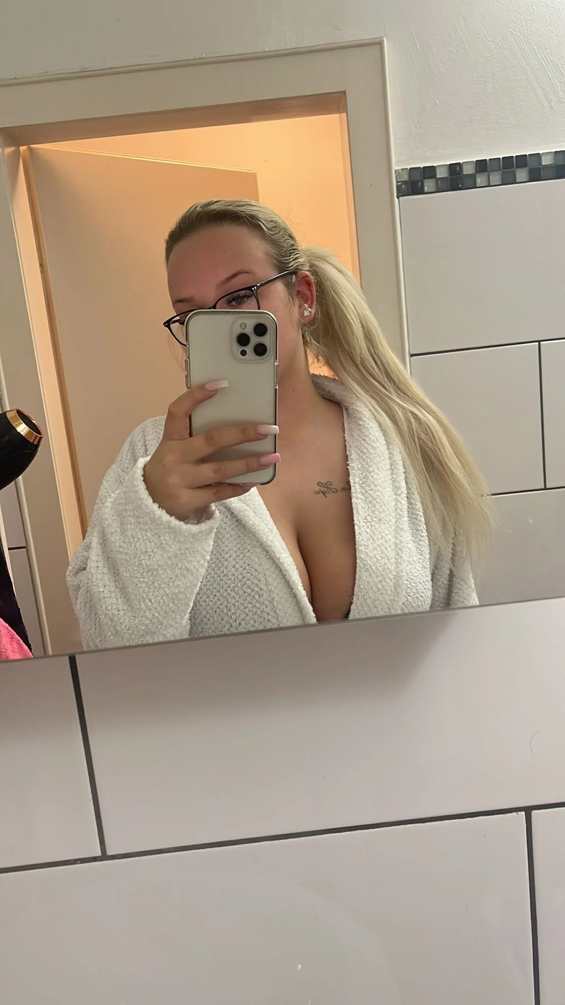 XXX Porn Photo of Nude Fire_Lisa 3