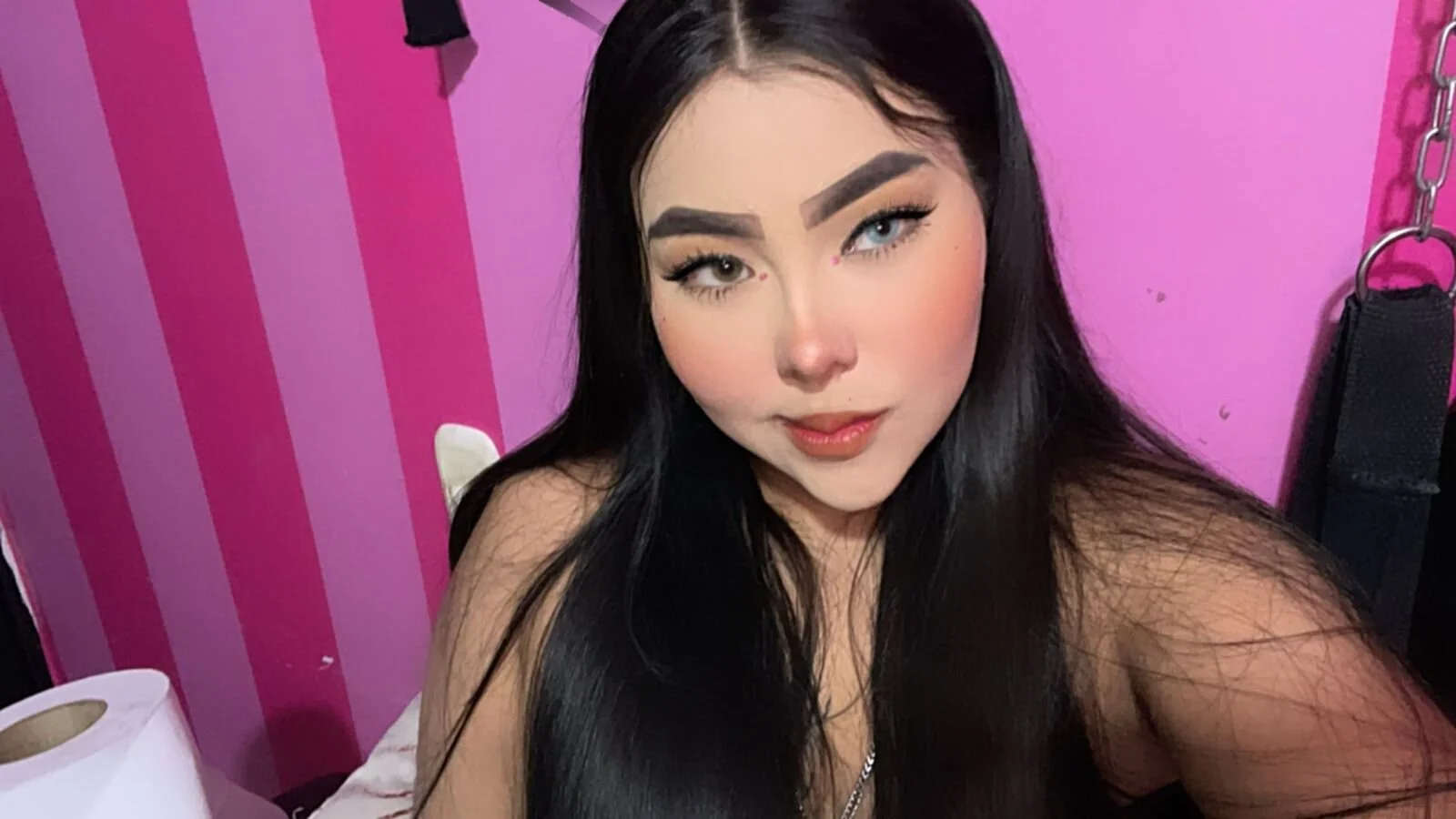 XXX Porn Photo of Nude Emily_Black1 2
