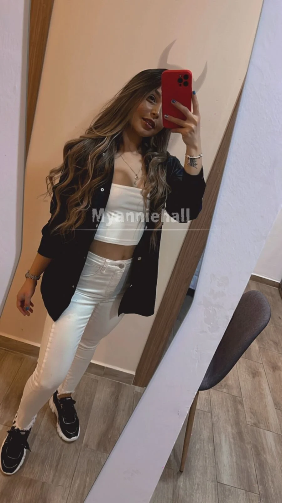 XXX Porn Photo of Nude AnnieHallX 23