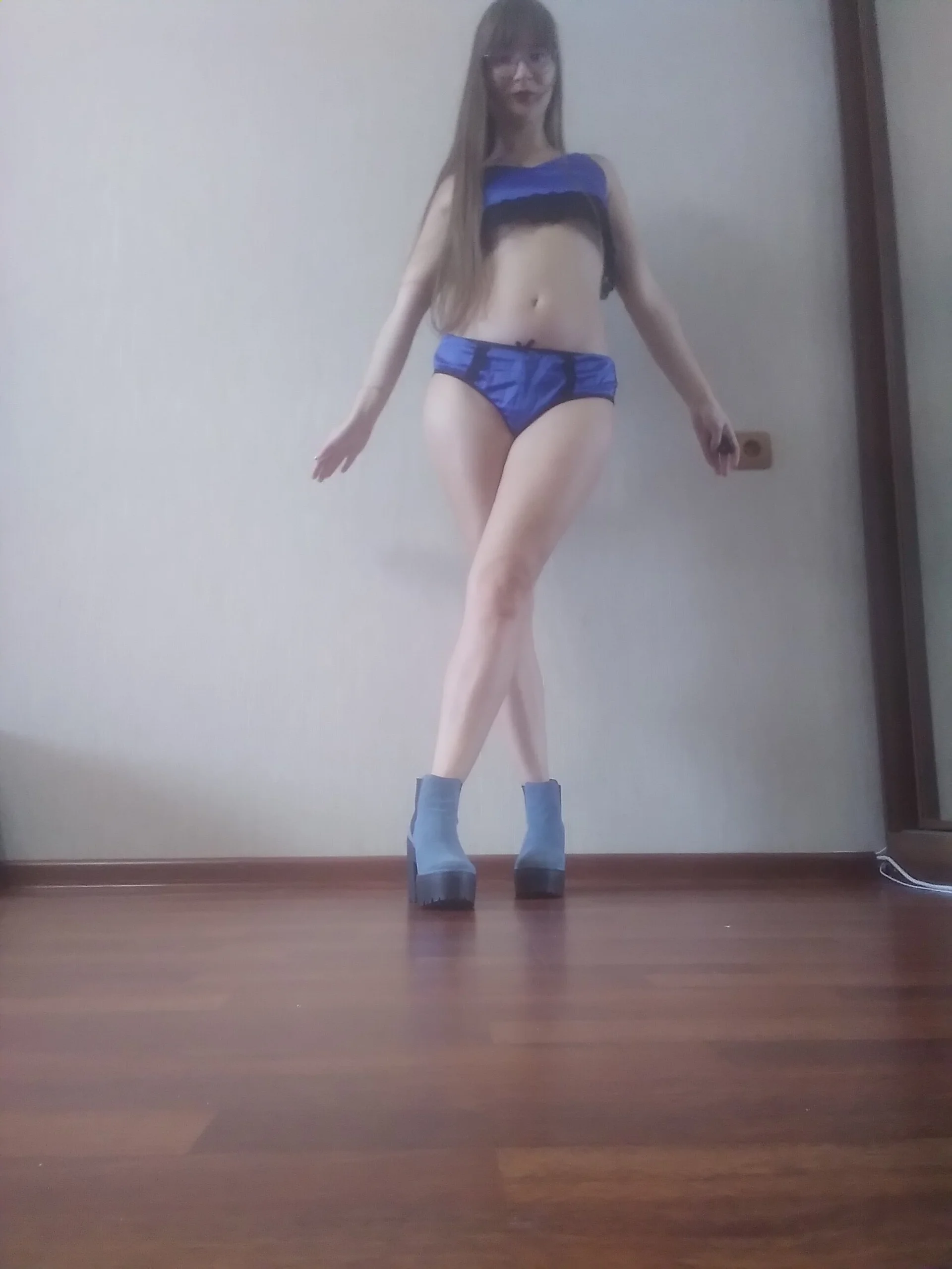 XXX Porn Photo of Nude KiraGoldens 235