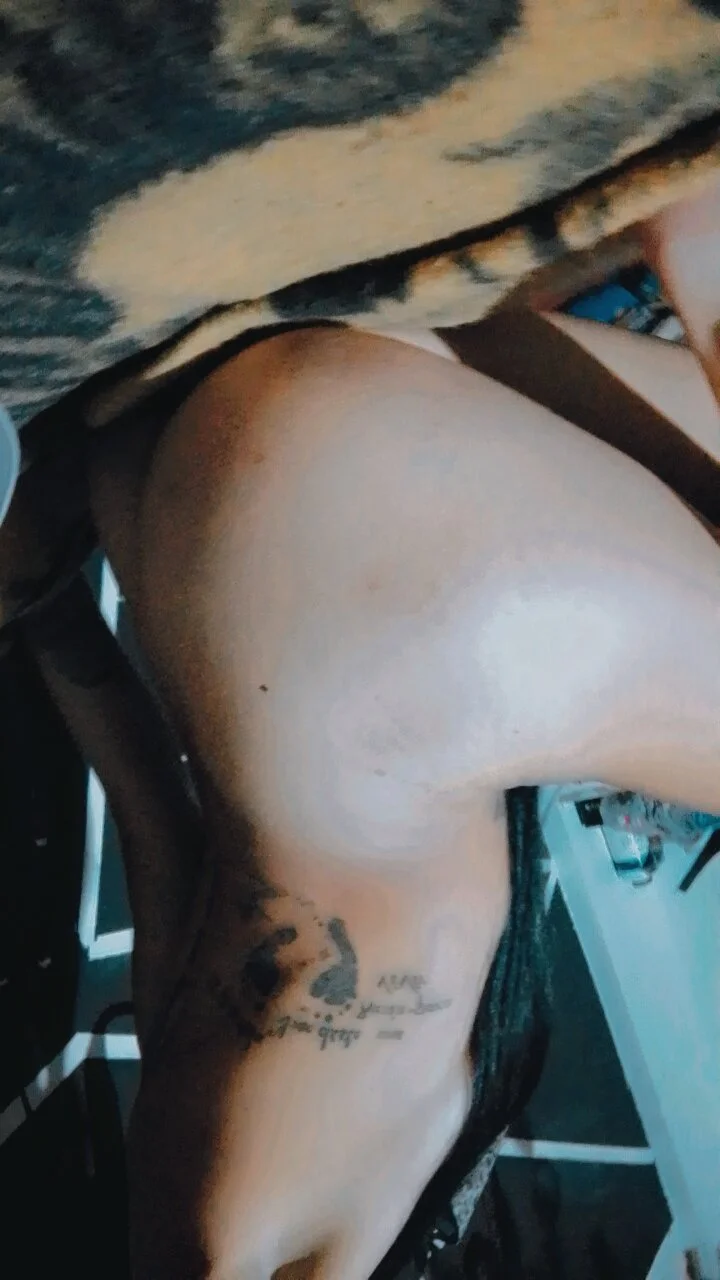 XXX Porn Photo of Nude angelydeibid 2