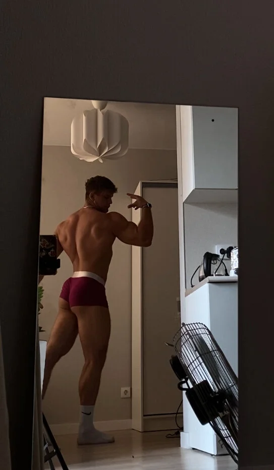 XXX Porn Photo of Nude Adam_misti 3