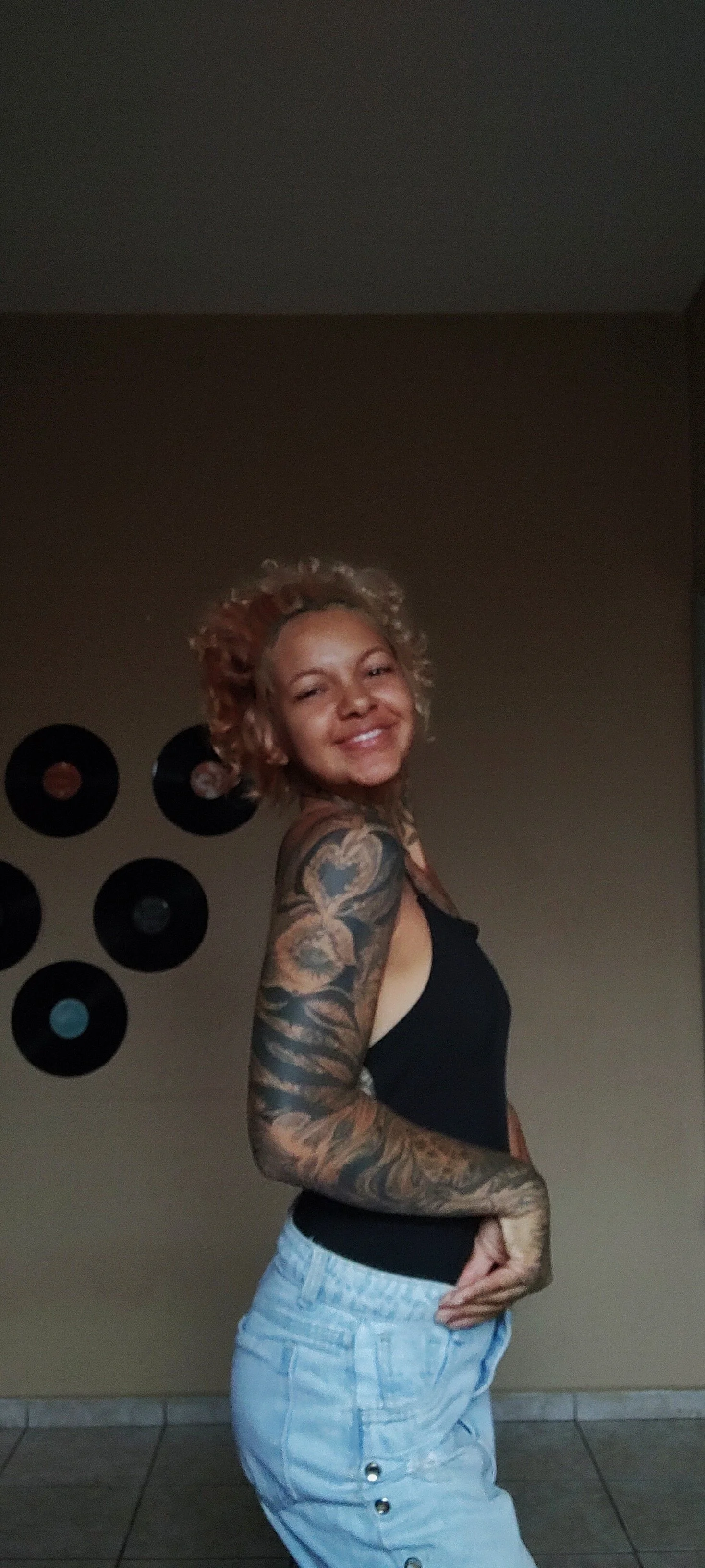 XXX Porn Photo of Nude Larissamondeck 5