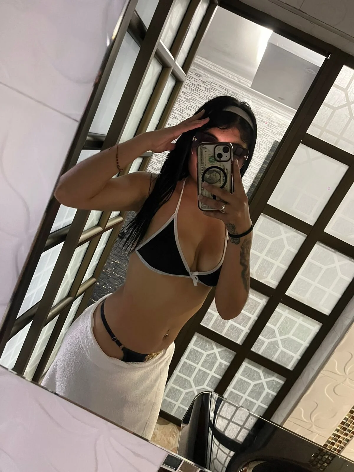 XXX Porn Photo of Nude scarlett-cortez 2