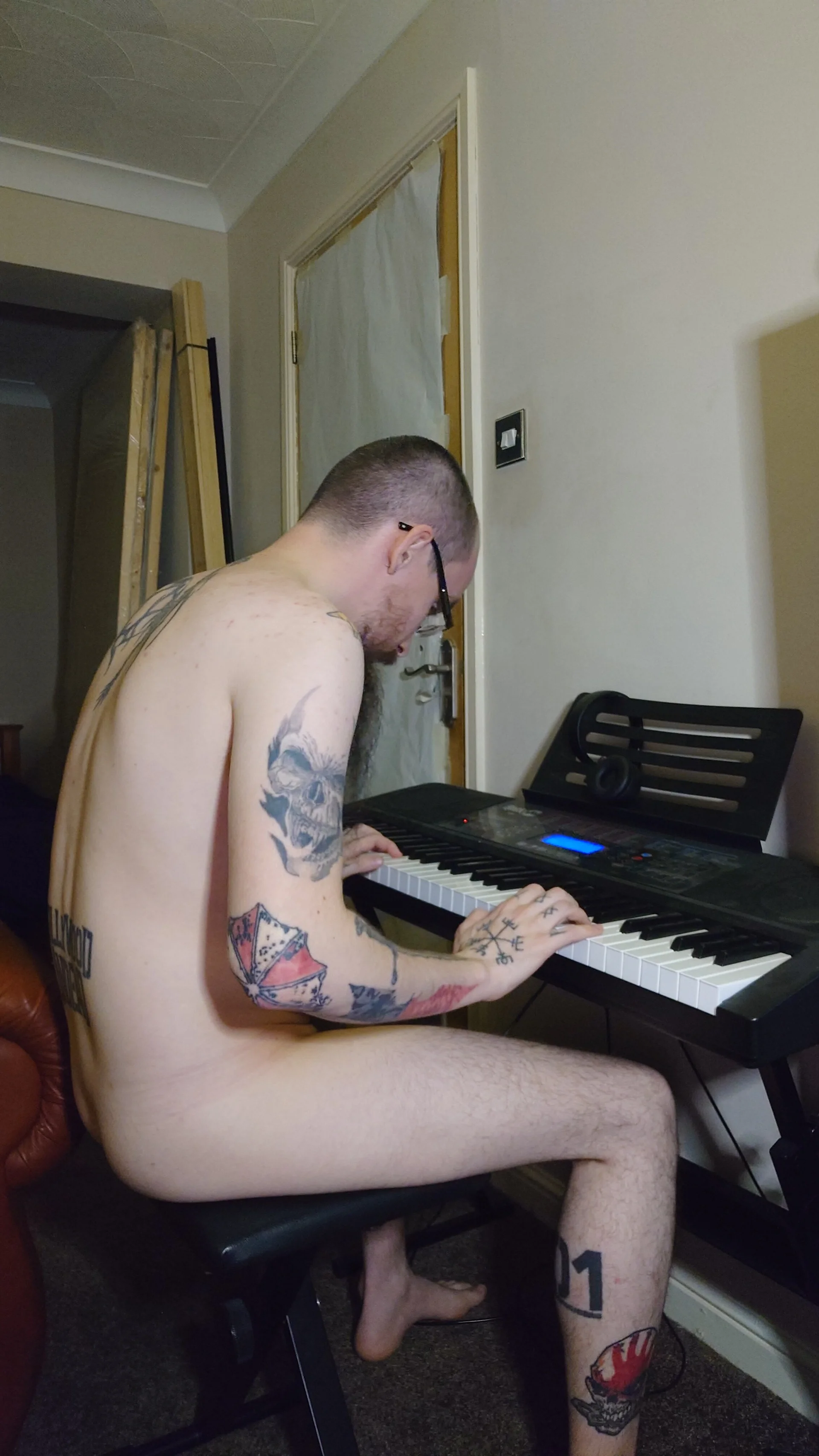 XXX Porn Photo of Nude Castbotter1995 10
