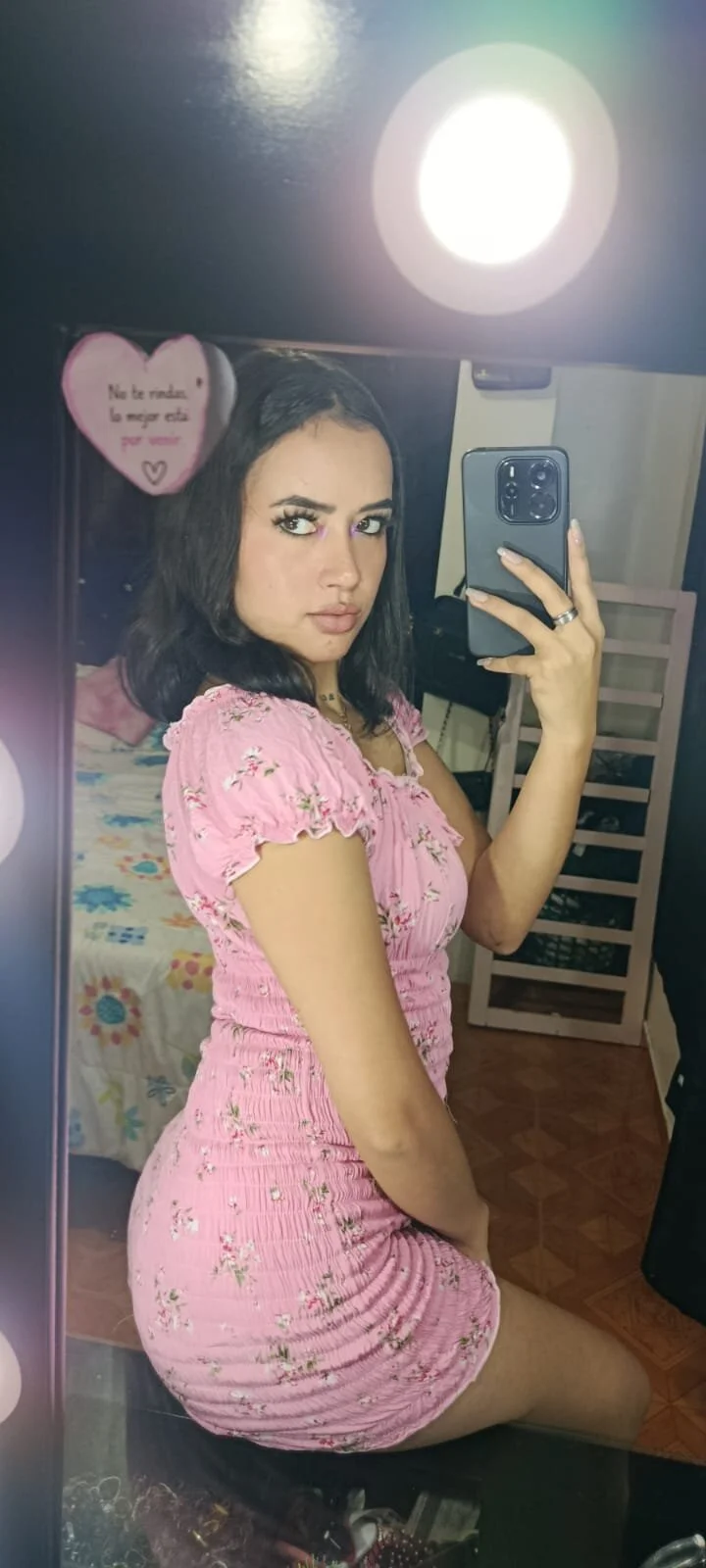 XXX Porn Photo of Nude nia_vixen 2