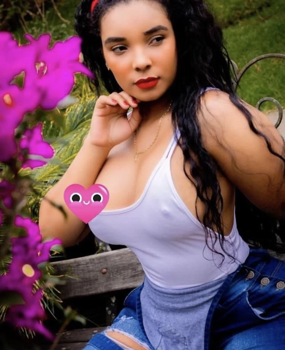 XXX Porn Photo of Nude Nia_burning 9