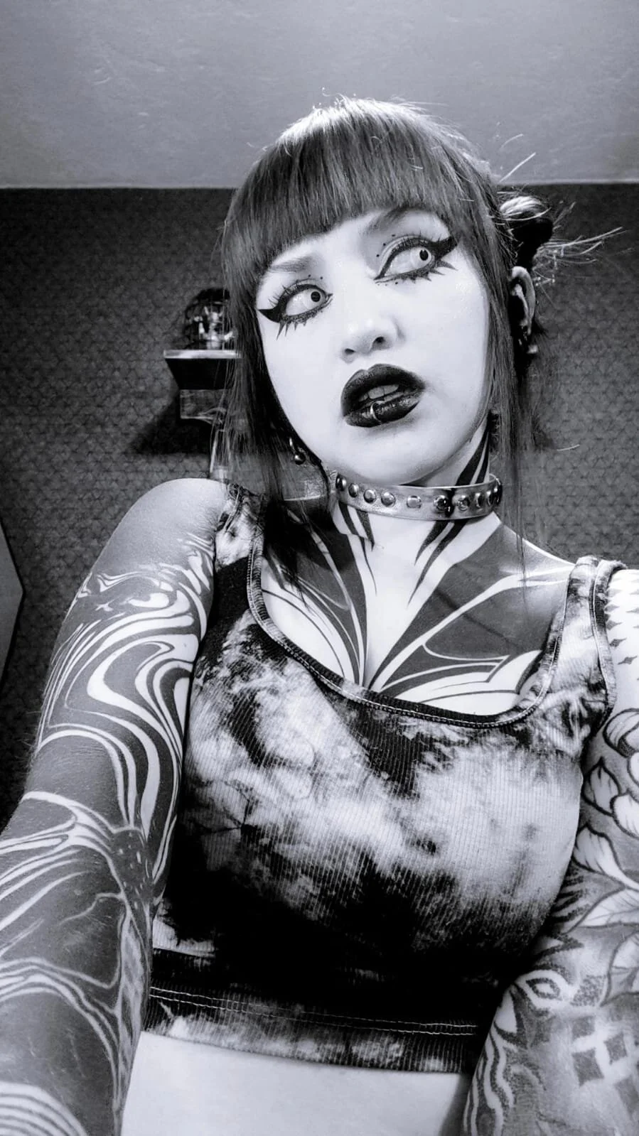 XXX Porn Photo of Nude DimmuandDarkness 30