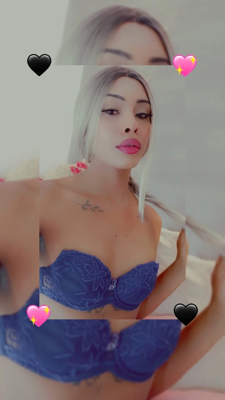 XXX Porn Photo of Nude CoralineSweett 3