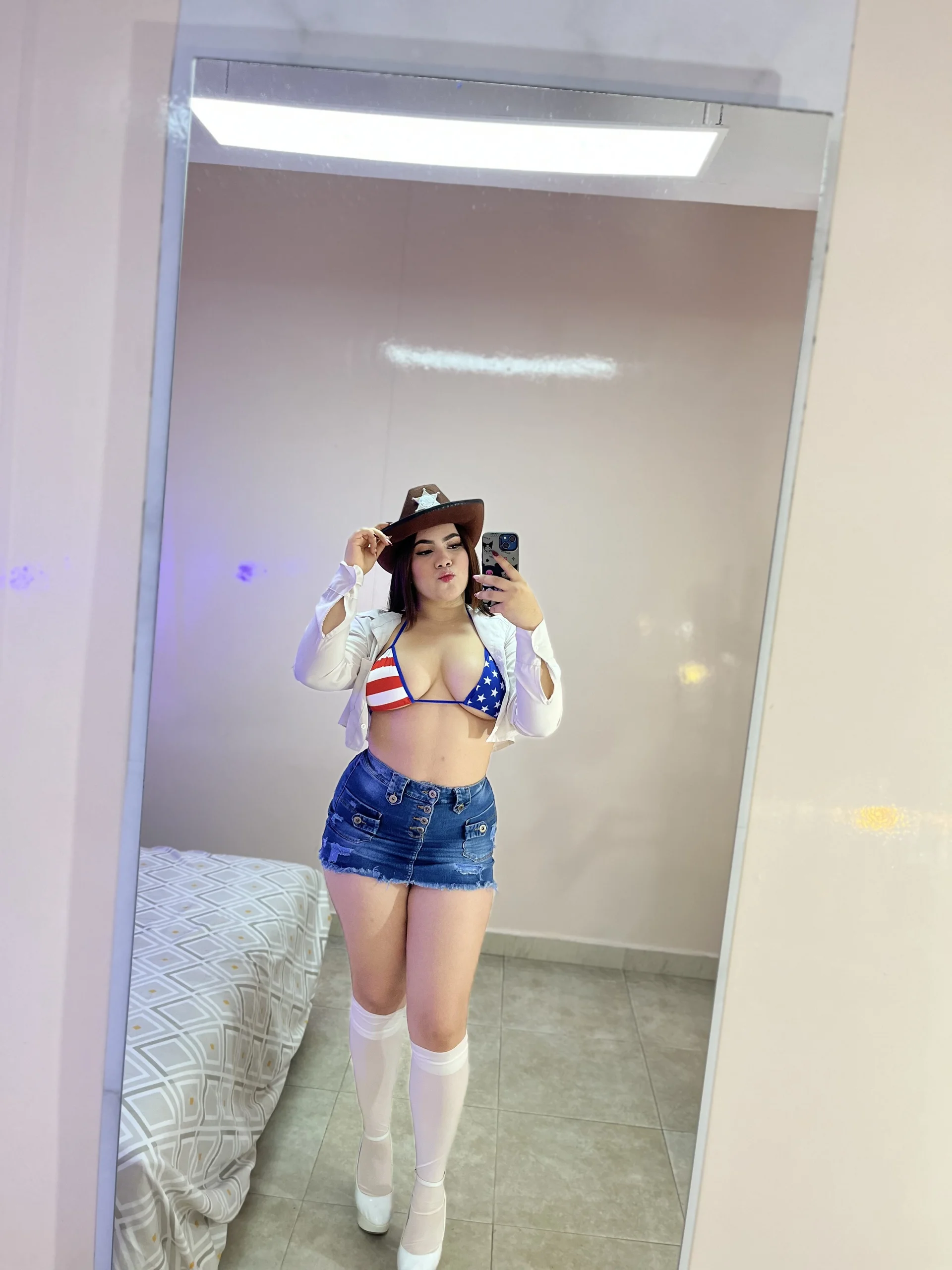 XXX Porn Photo of Nude valenhil_ 24