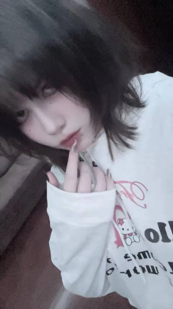XXX Porn Photo of Nude HelloKinki 5