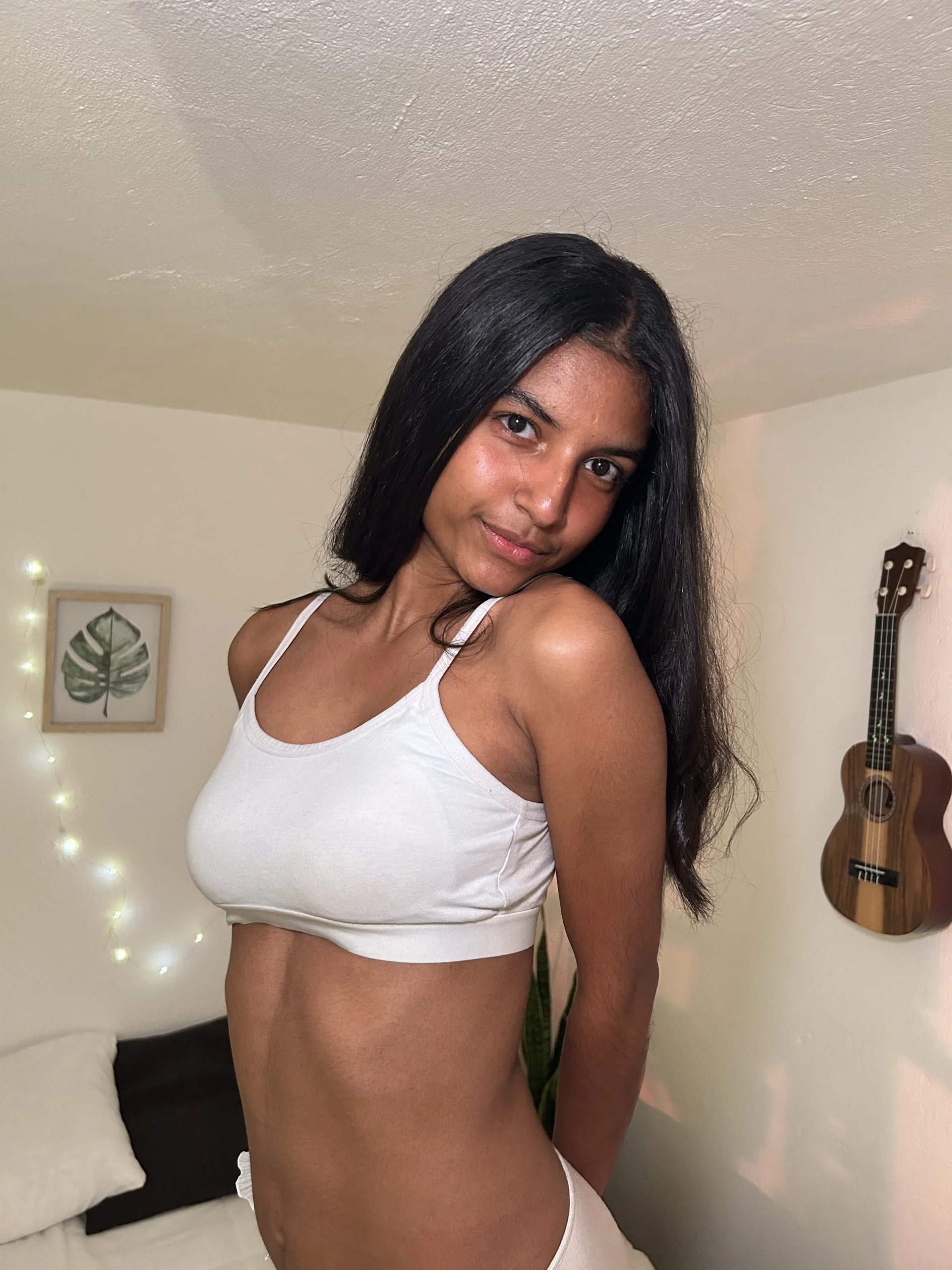 XXX Porn Photo of Nude YuliethPetite 6