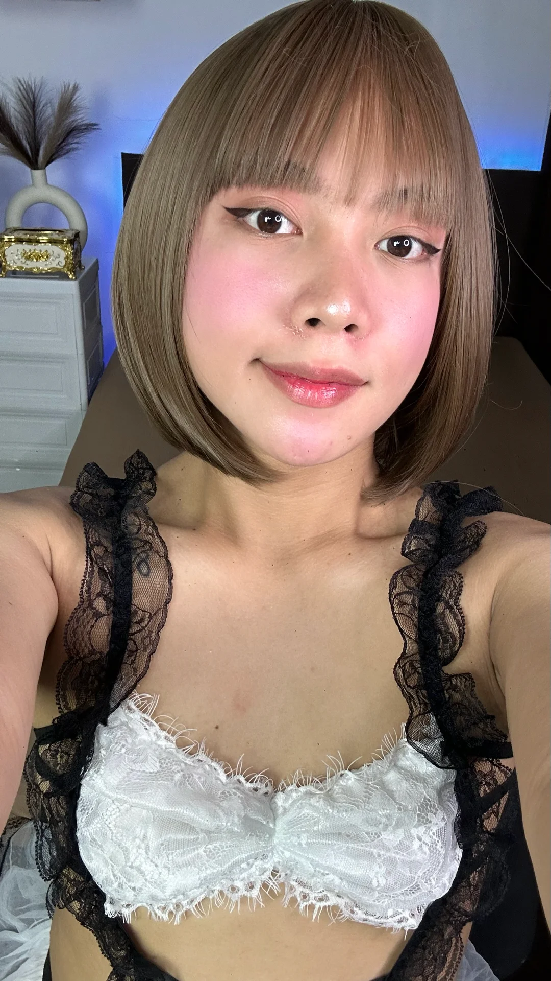 XXX Porn Photo of Nude Belinda_Exploder69 6