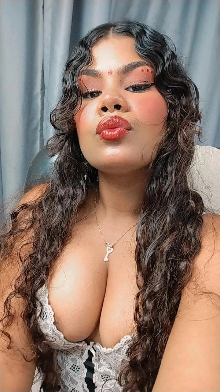 XXX Porn Photo of Nude yaazhinii 36